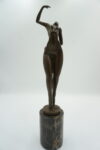 FIGURA Z BRĄZU AKT NAGA ZMYSŁOWA KOBIETA Z RĘKĄ DO GÓRY