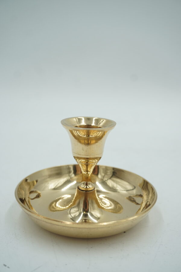 PIĘKNY MOSIĘŻNY ŚWIECZNIK