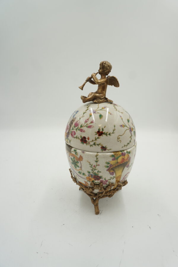 JAJO PORCELANA Z BRĄZEM SZKATUŁKA ANIOŁEK Z TRĄBKĄ