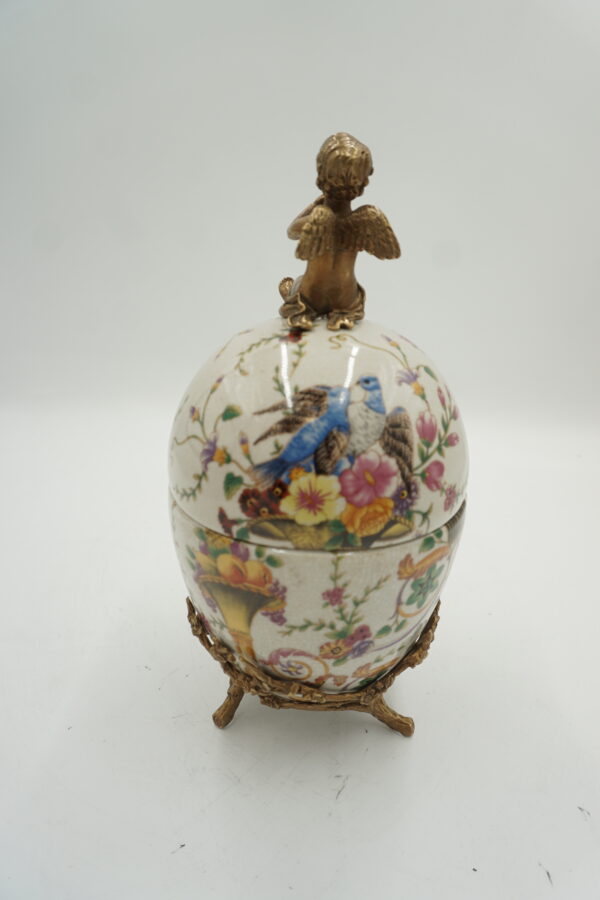 JAJO PORCELANA Z BRĄZEM SZKATUŁKA ANIOŁEK Z TRĄBKĄ