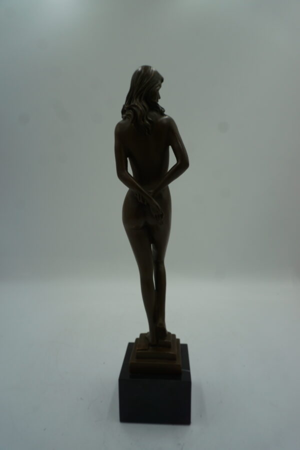 DUŻA FIGURA Z BRĄZU AKT NAGA KOBIETA