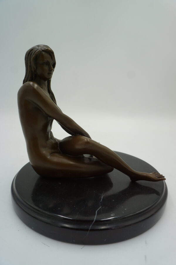 AKT NAGIEJ KOBIETY - FIGURA Z BRĄZU - NAGA KOBIETA NAGOŚĆ