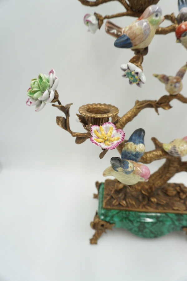 ŚWIECZNIK DRZEWKO PORCELANA Z BRĄZEM PTASZKI I KWIATY