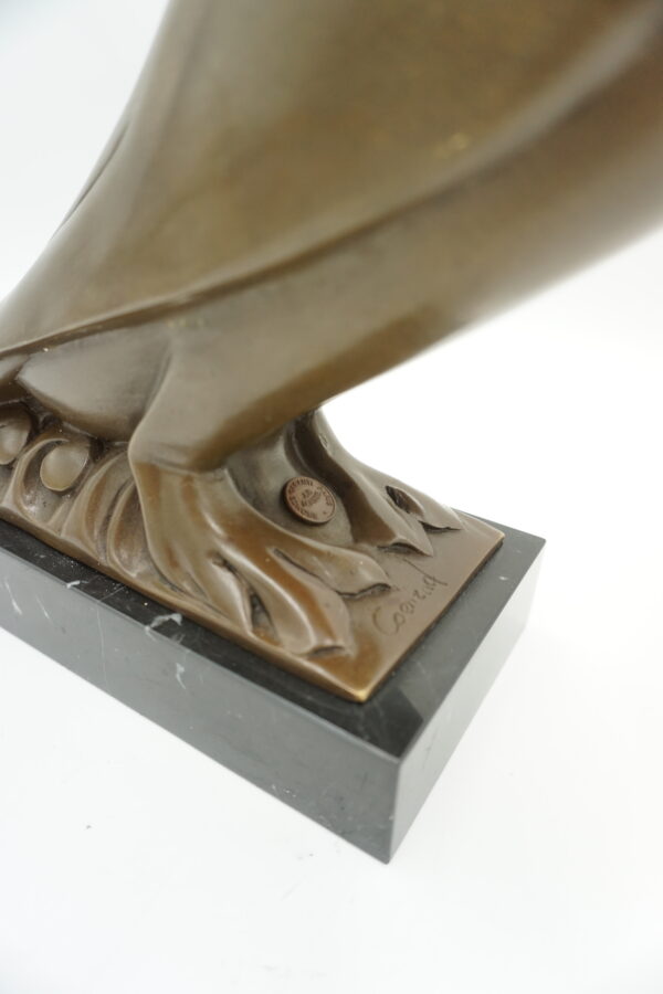 FIGURA Z BRĄZU GOŁĄB NA KAMIENNEJ PODSTAWIE