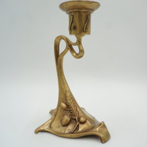 PIĘKNY POJEDYŃCZY ŚWIECZNIK Z BRĄZU SECESJA
