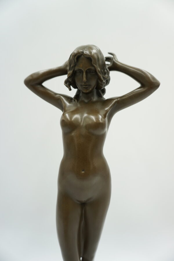DUŻA FIGURA Z BRĄZU AKT NAGA KOBIETA