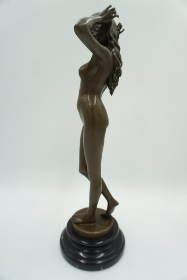 DUŻA FIGURA Z BRĄZU AKT NAGA KOBIETA