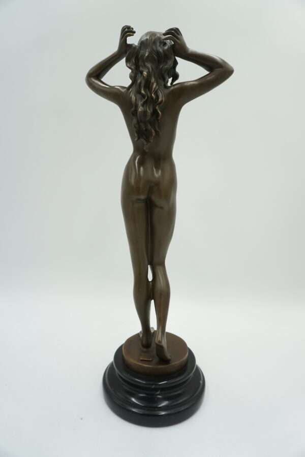 DUŻA FIGURA Z BRĄZU AKT NAGA KOBIETA