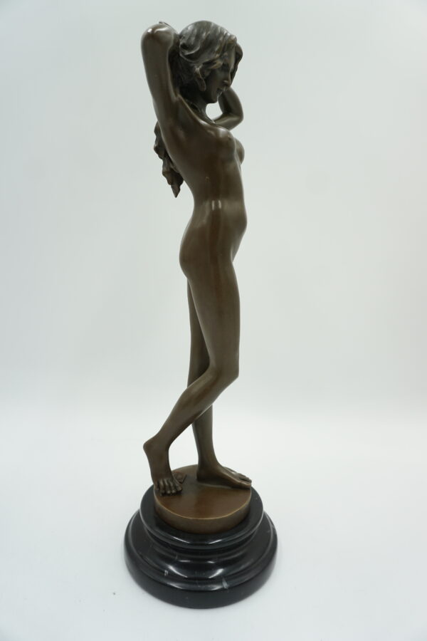 DUŻA FIGURA Z BRĄZU AKT NAGA KOBIETA