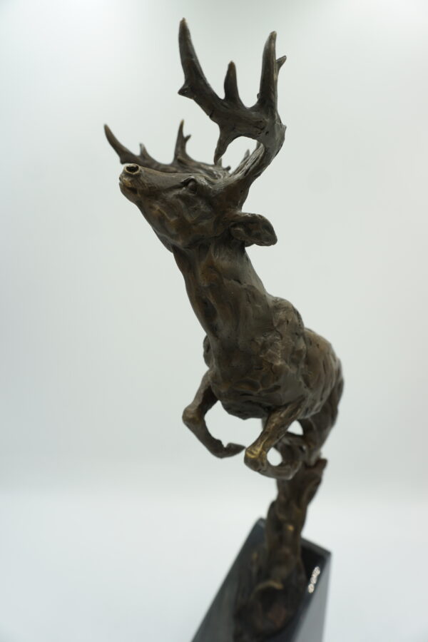 FIGURA Z BRĄZU JELEŃ PREZENT DLA MYŚLIWEGO