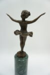 FIGURA Z BRĄZU DZIEWCZYNKA TANCERKA