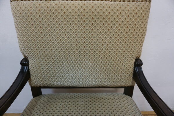 DOSTOJNY FOTEL DO BIURKA NA LWICH ŁAPACH LWIE ŁAPY