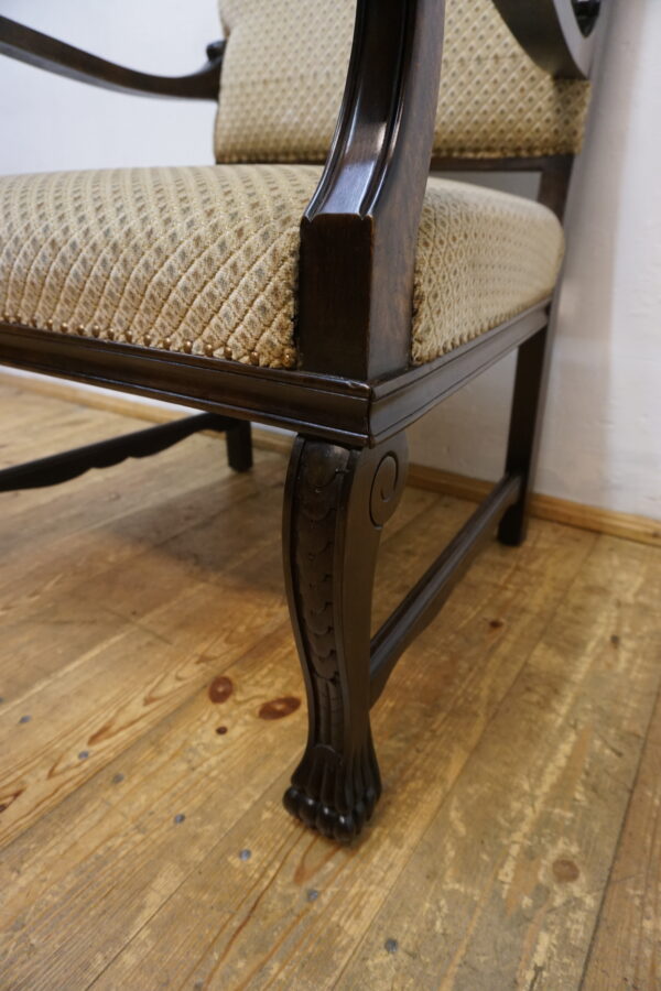 DOSTOJNY FOTEL DO BIURKA NA LWICH ŁAPACH LWIE ŁAPY