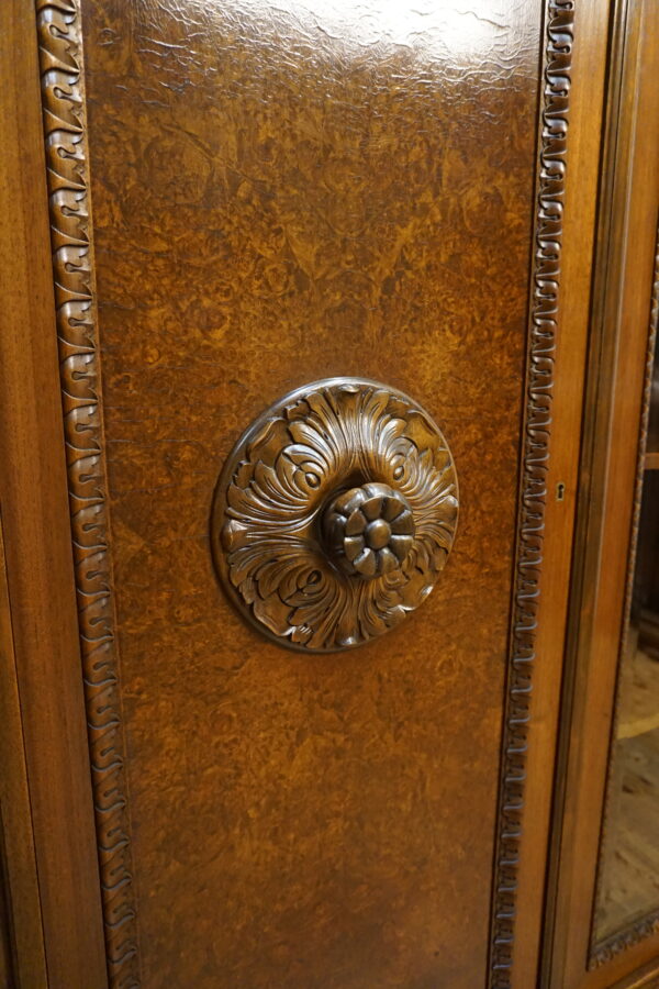 DOSTOJNA 4 DRZWIOWA BIBLIOTEKA NA LWICH ŁAPACH LATA 20ste