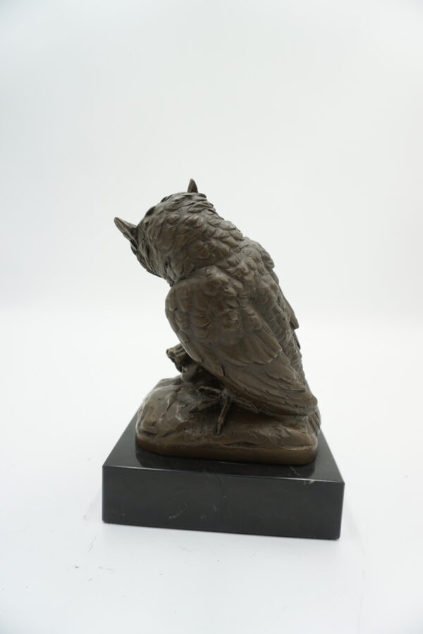 FIGURA Z BRĄZU SOWA Z CZASZKĄ