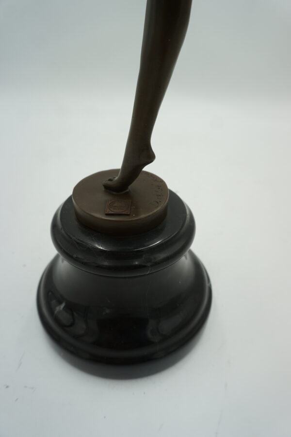 FIGURA Z BRĄZU CON BRIO DEMETRE CHIPARUS