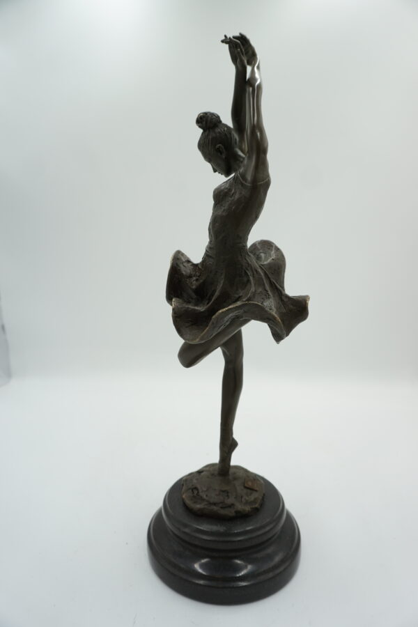 FIGURA Z BRĄZU TANCERKA FLAMENCO