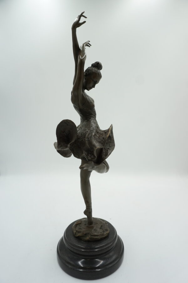 FIGURA Z BRĄZU TANCERKA FLAMENCO