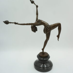 FIGURA Z BRĄZU TANCERKA Z POCHODNIAMI BOGINI