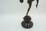 FIGURA Z BRĄZU TANCERKA Z POCHODNIAMI BOGINI