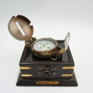 MOSIĘŻNY OKRĄGŁY KOMPAS + DREWNIANE ETUI