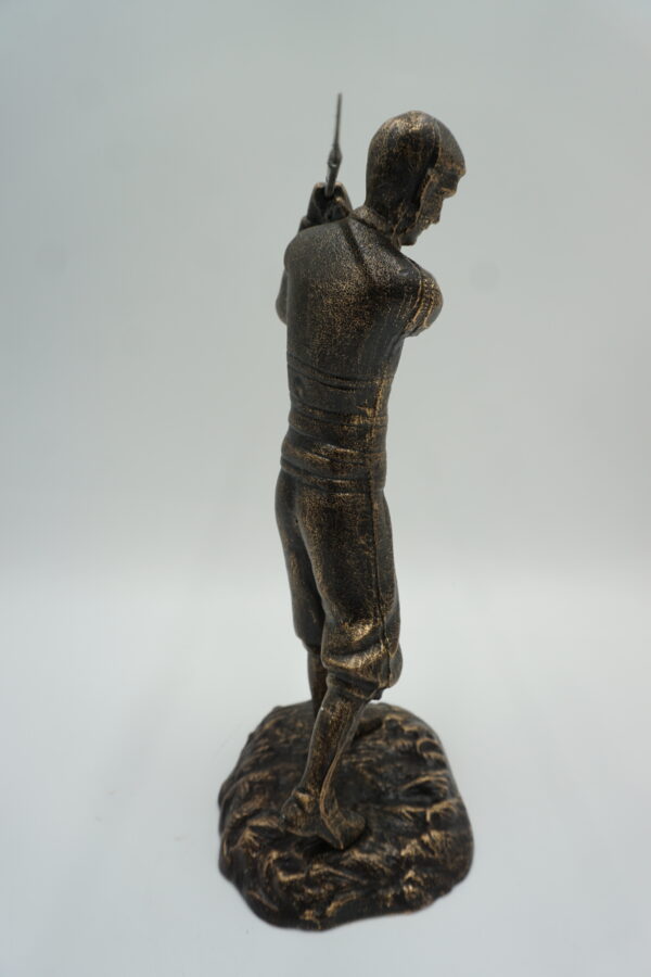 ŻELIWNA FIGURKA GOLFISTA PREZENT DLA GOLFISTY