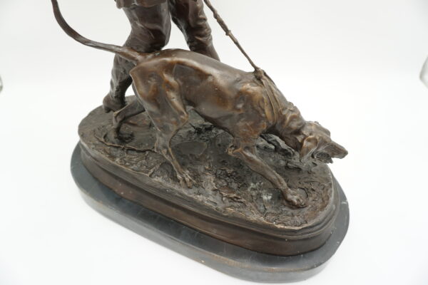 DUŻA FIGURA Z BRĄZU MYŚLIWY Z PSAMI - POLOWANIE