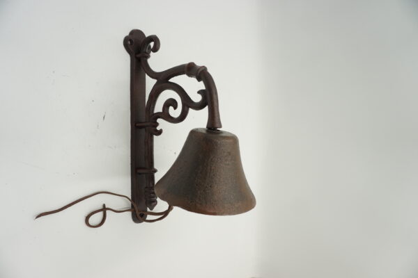 PIĘKNY ŻELIWNY DZWON DZWONECZEK DOM I OGRÓD