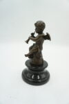 FIGURA Z BRĄZU ANIOŁ ANIOŁEK Z TRĄBKĄ