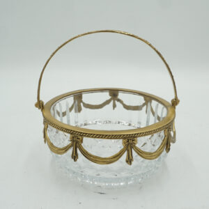 UROCZY KOSZYCZEK PATERKA ZE SZKŁA Z OKUCIEM Z BRĄZU