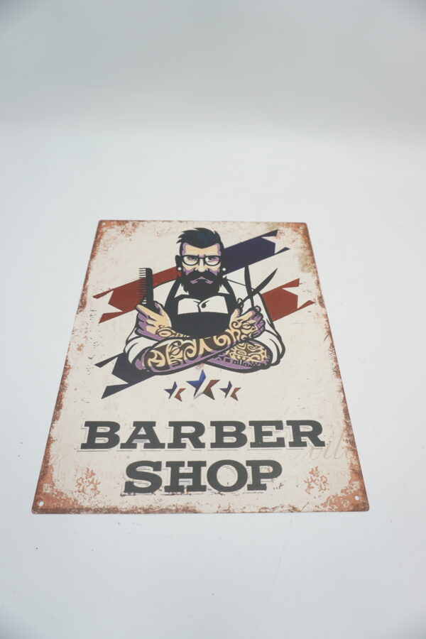 BLASZANY SZYLD - TABLICZKA "BARBER SHOP" 33X25 cm.