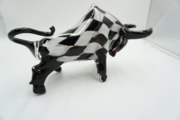 SZKLANA FIGURA STYL MURANO, BYK SYMBOL SIŁY GIEŁDA HOSSA