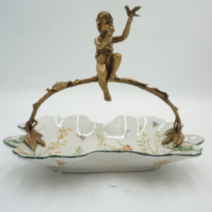 PATERA PATERKA PORCELANA Z BRĄZEM - CHŁOPCZYK Z PTASZKIEM