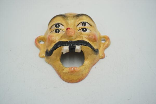 ŻELIWNY OTWIERACZ DO BUTELEK