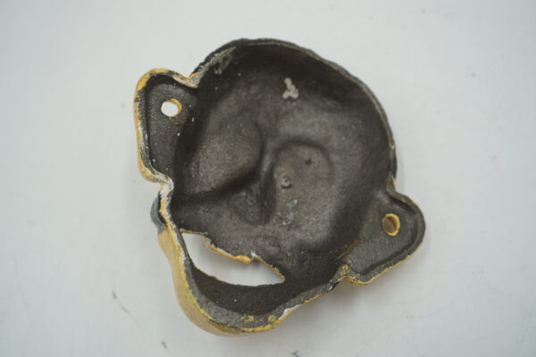 ŻELIWNY OTWIERACZ DO BUTELEK