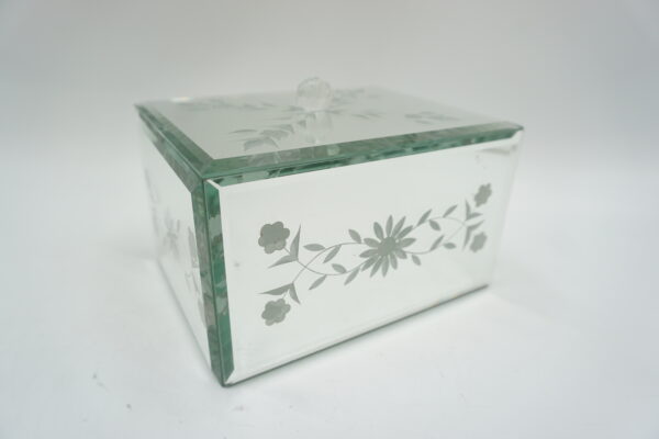 SZKLANA SZKATUŁKA NA BIŻUTERIĘ