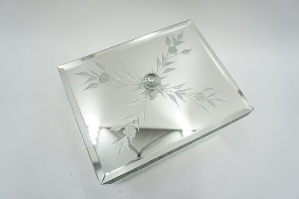 SZKLANA SZKATUŁKA NA BIŻUTERIĘ