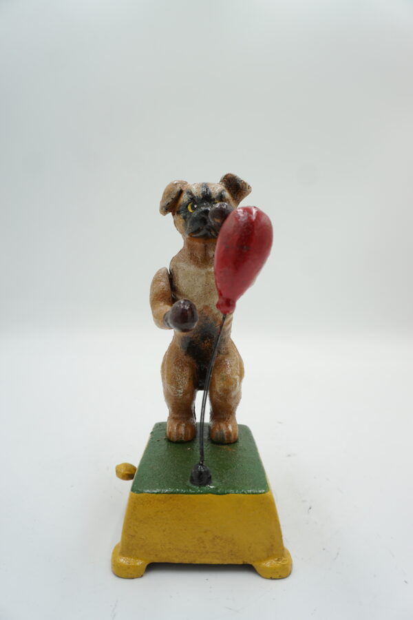 ŻELIWNA RUCHOMA ZABAWKA PIES BOKSER