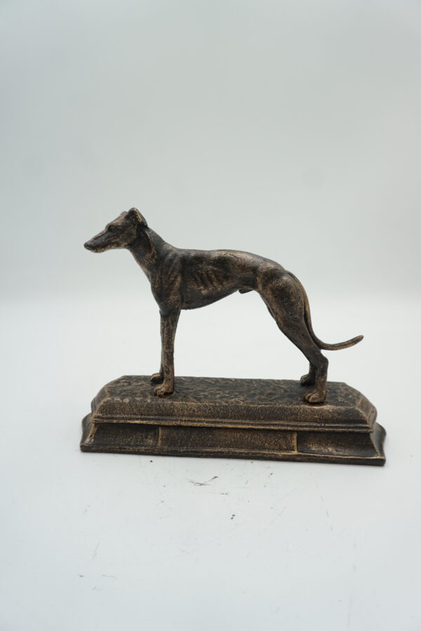 ŻELIWNA FIGURKA PIES CHART PIES GOŃCZY