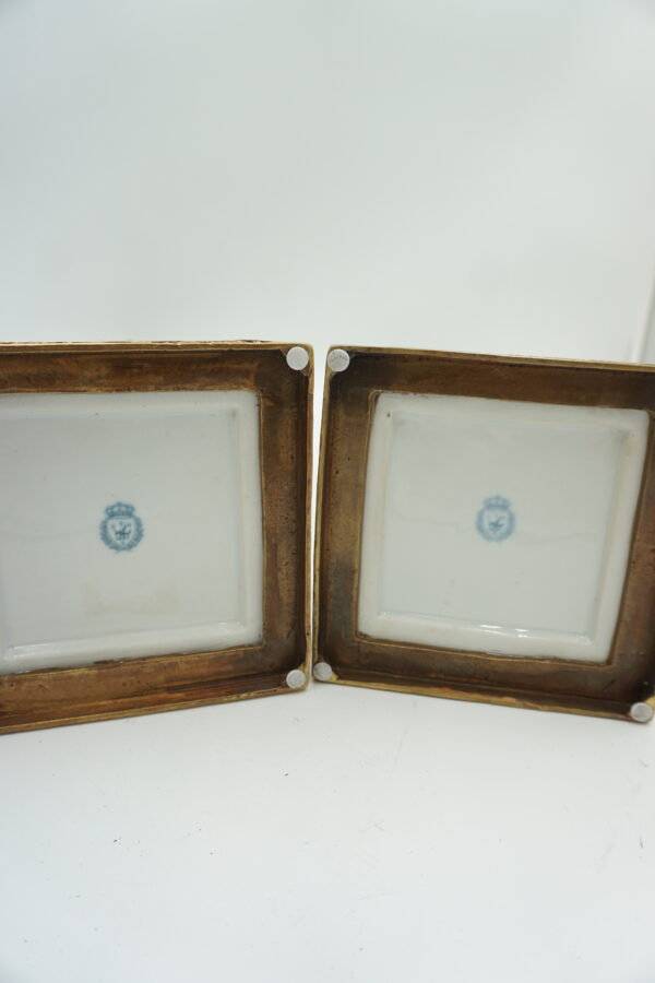 DUŻA PARA ŚWIECZNIKÓW PAPUGI NIEBIESKIE PORCELANA Z BRĄZEM CUDO wys-49cm