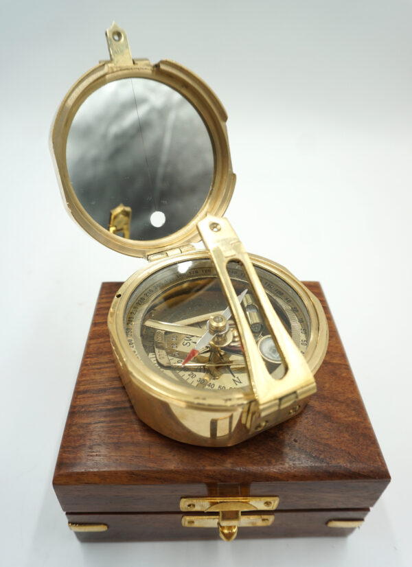 MOSIĘŻNY OKRĄGŁY KOMPAS + DREWNIANE ETUI