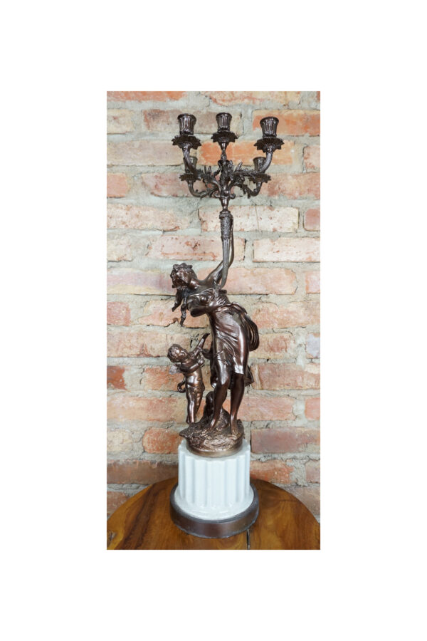 DUŻY POSTACIOWY ŚWIECZNIK Z BRĄZU KOBIETA Z AMOREM 5 ŚWIEC wys79cm