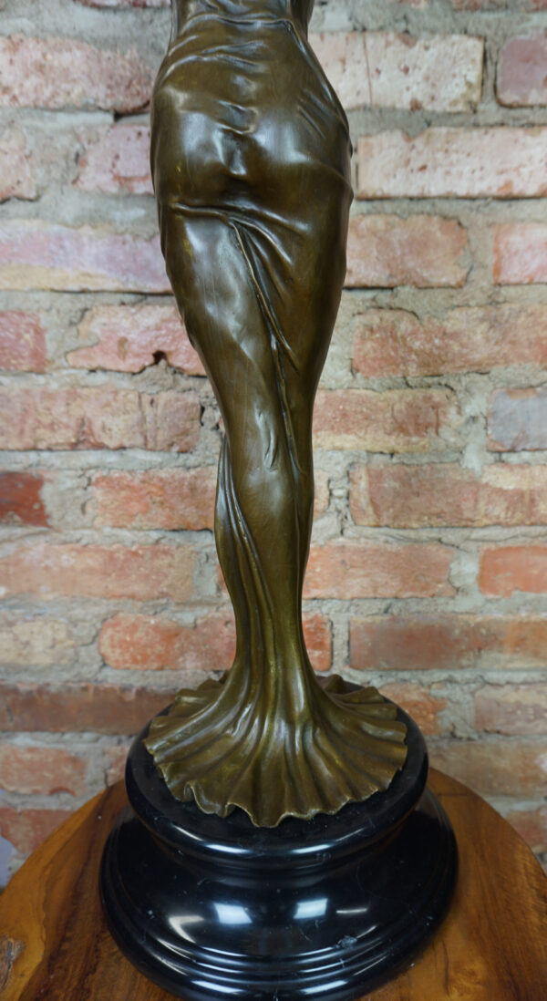 BOGINI Z WINOGRONEM KOBIETA W SUKNI BARDZO DUŻA FIGURA Z BRĄZU 84cm SECESJA