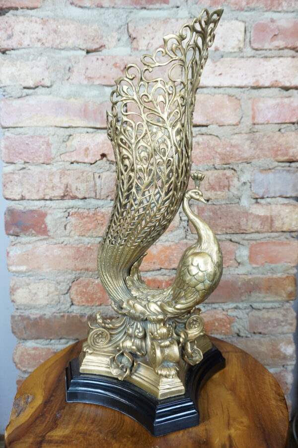 DUŻY PAW WAZON PUCHAR PORCELANOWY Z BRĄZEM