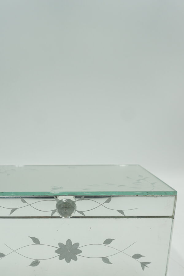 SZKLANA SZKATUŁKA NA BIŻUTERIĘ