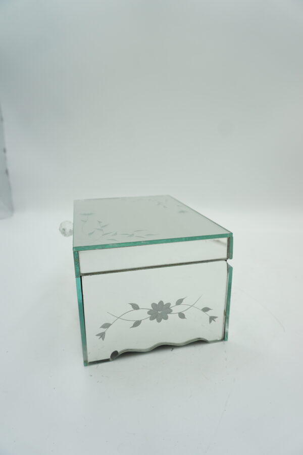 SZKLANA SZKATUŁKA NA BIŻUTERIĘ