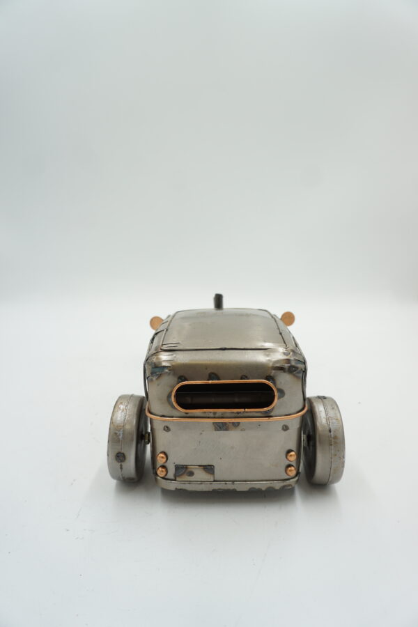 METALOWY MODEL SAMOCHÓD POJAZD STARY KOLEKCJONERSKI PREZENT.