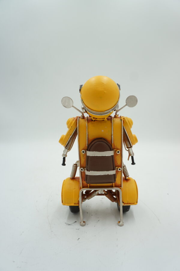 METALOWY MODEL ZABAWKA ROBOT TRANSFORMERS