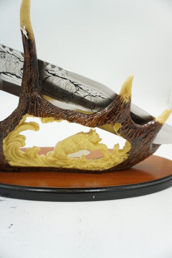 NÓŻ MYŚLIWSKI + STOJAK Z NIEDŹWIEDŹIEM