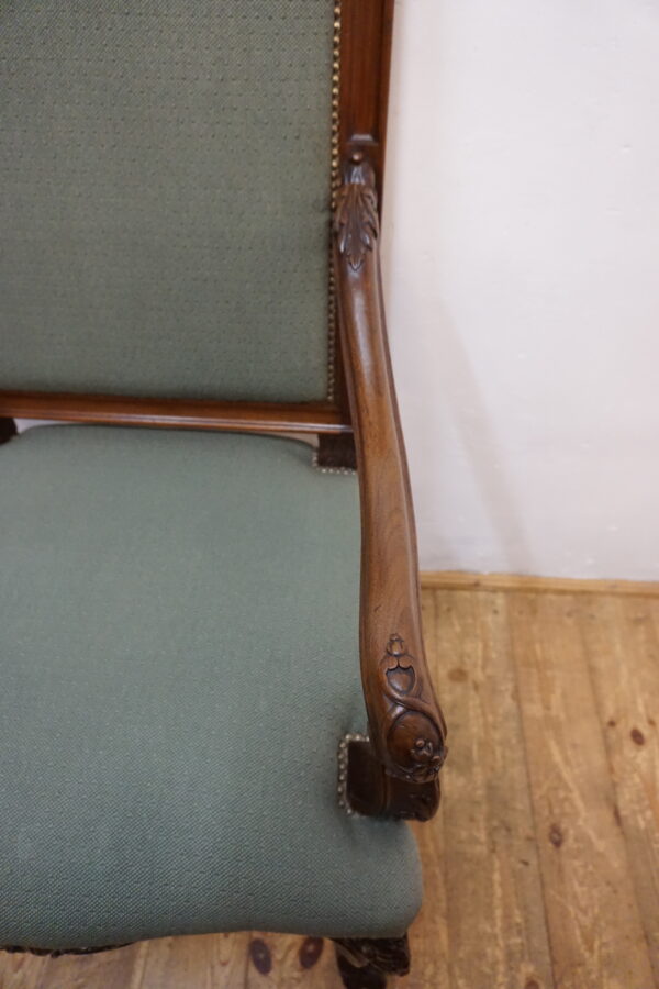 STARY DOSTOJNY FOTEL DO BIURKA RZEŻBIONY GŁOWY NA LWICH ŁAPACH SPRĘŻYNY